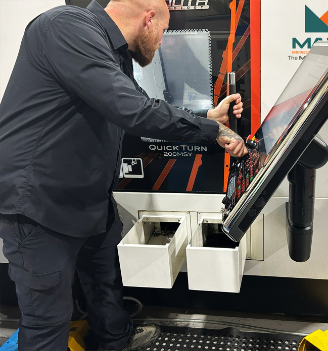 Machine Servicing Feature